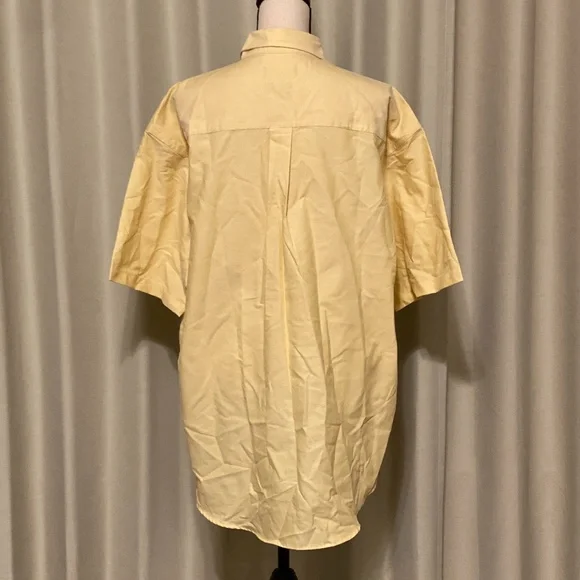 Men’s Short Sleeve Button Down - Picture 3 of 3